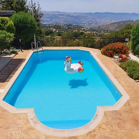 Ithaki House Villa *