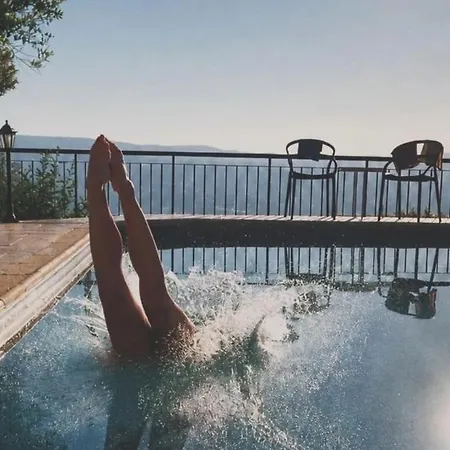 Ithaki House